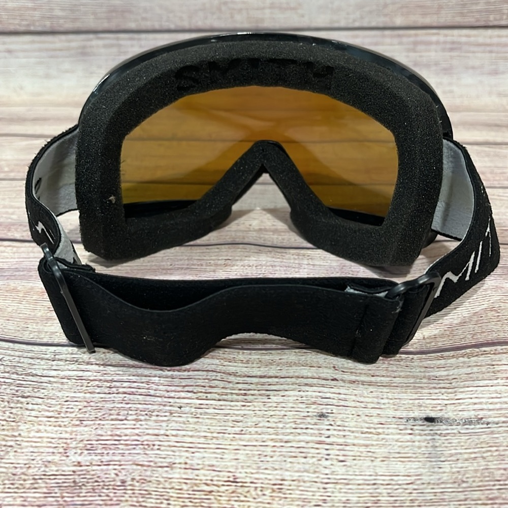 Smith Ski Goggles In Good Condition - image 3